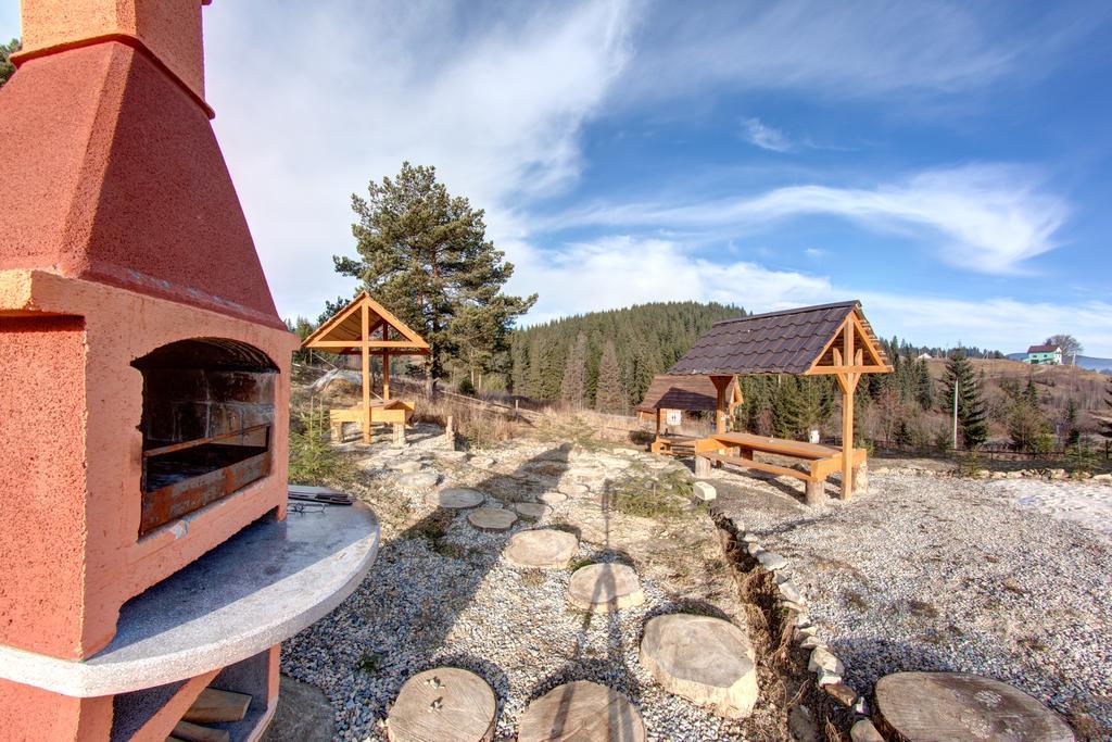 Skilandhouse Yablunytsia Dış mekan fotoğraf